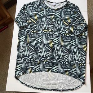 LuLaRoe Top Medium
